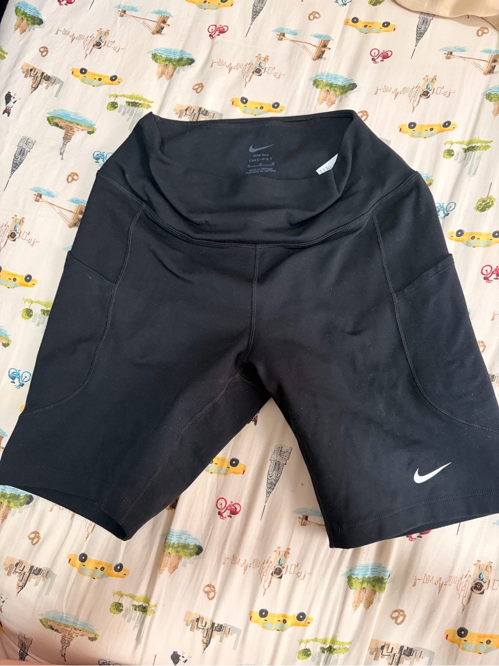 Nike Women's Black High-Waist Bike Shorts with Pockets